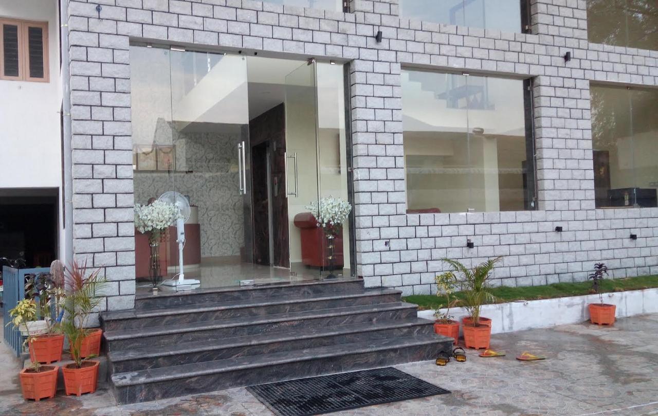 Hotel Meyyappaa Karaikkudi Exterior photo